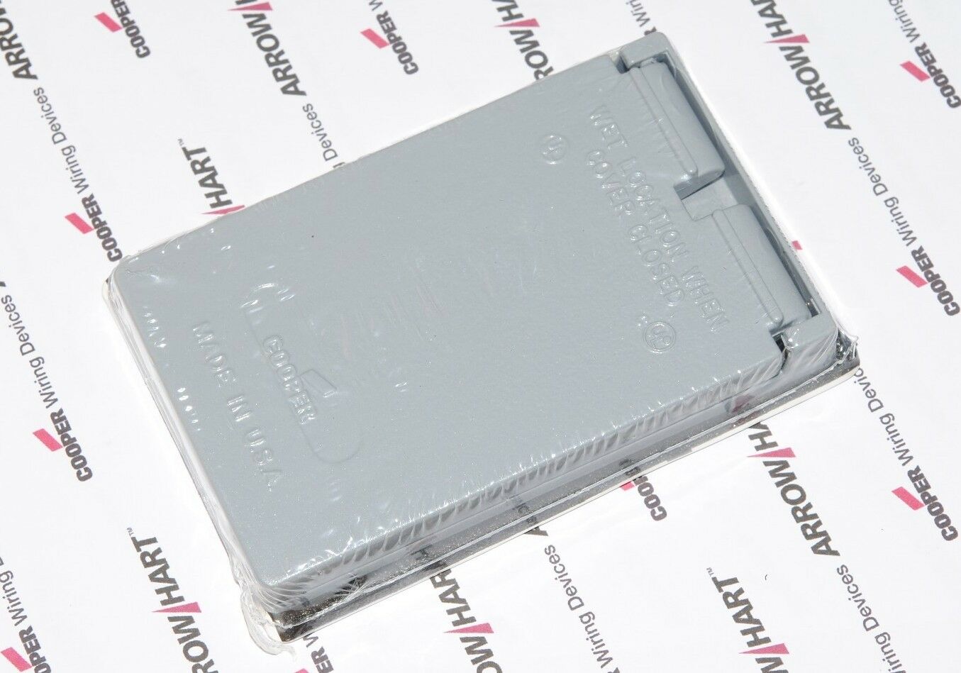 1pcs- COOPER S994 Duplex Receptacle Vertical Metal Weatherproof Cover