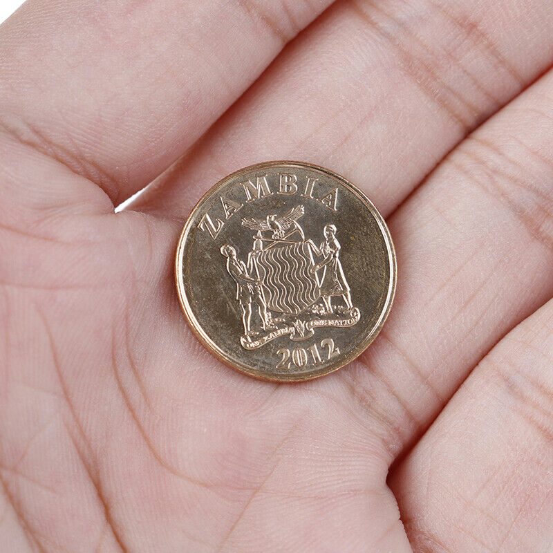 21mm Zambia 50 Ngwee Coin African Wild animal Collection of commemorative.l8