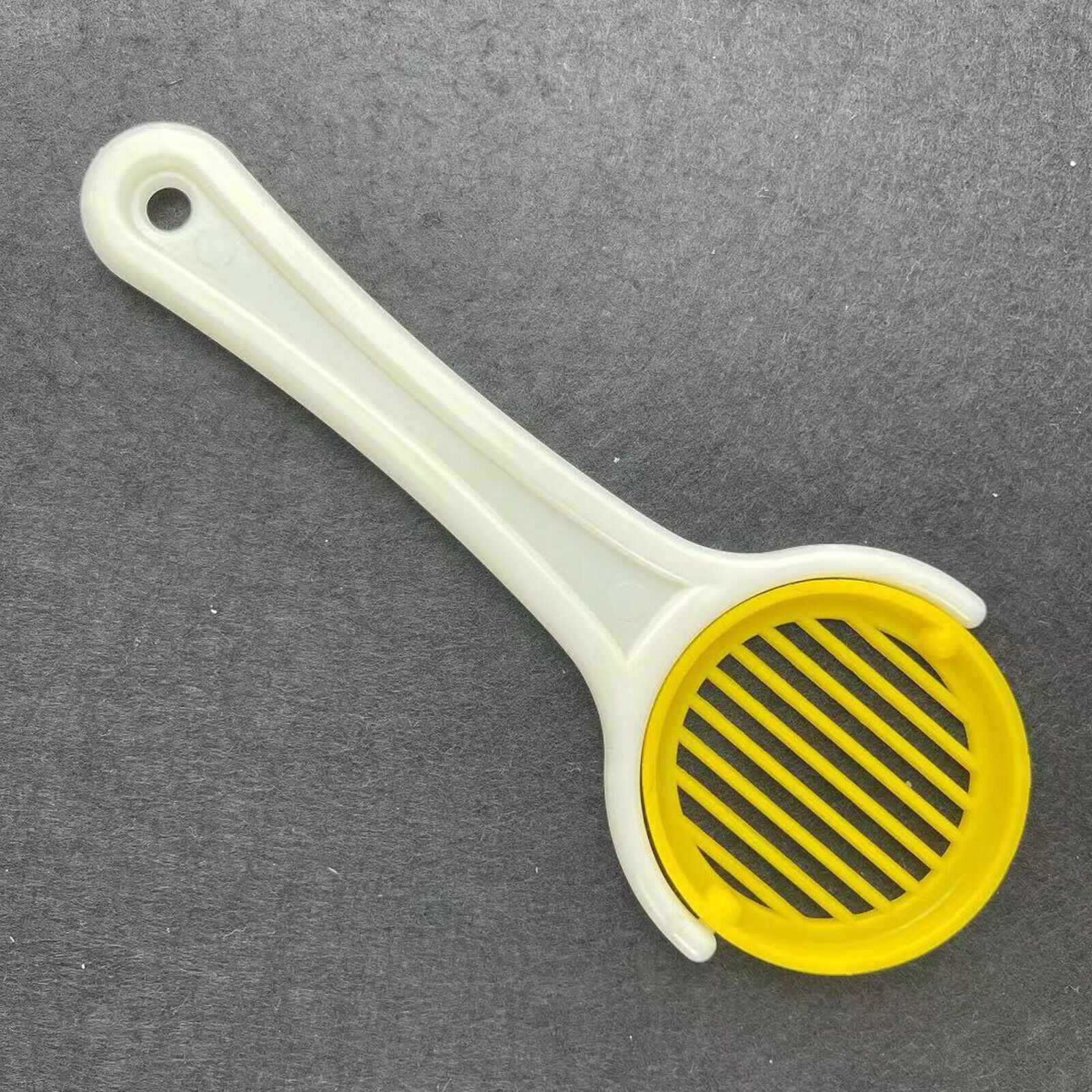 Handheld Bee Queen Cage Beekeeper Apiculture Accessories Tool Supplies