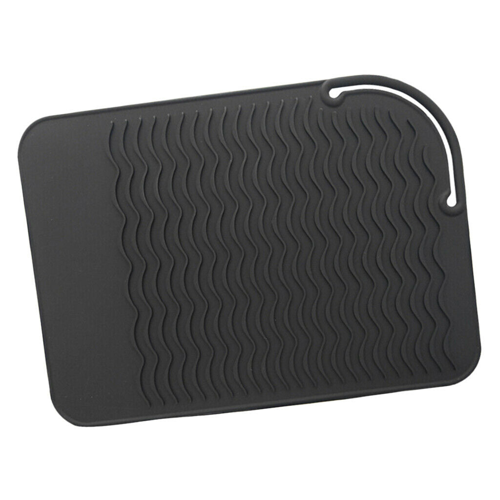 2 Pieces Salon Hair Straightener Anti Heat Protection Silicone Mat Black