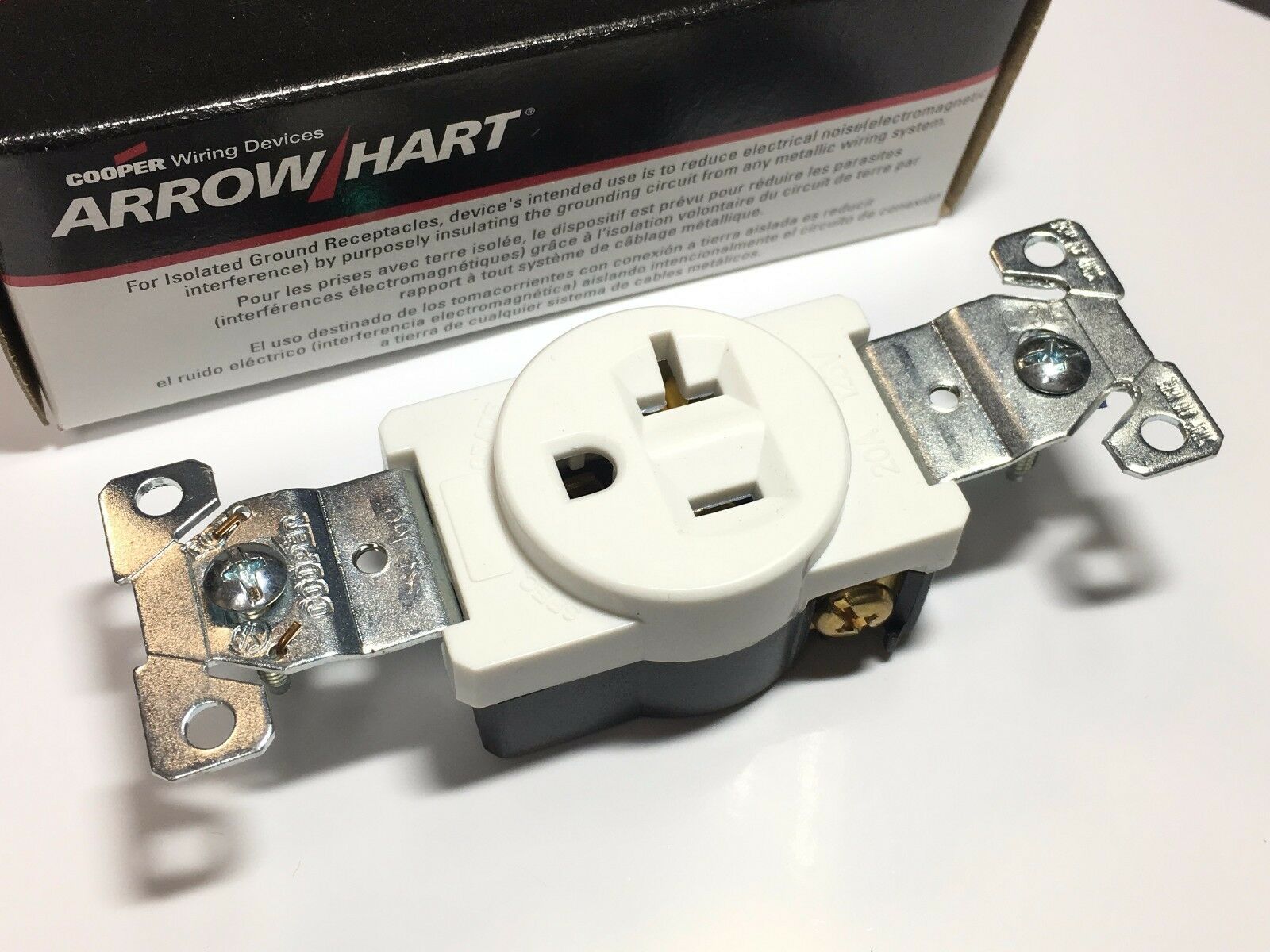 1pcs - COOPER 5361W industrial  Single Receptacle 20A-125V NEMA 5-20R Outlet