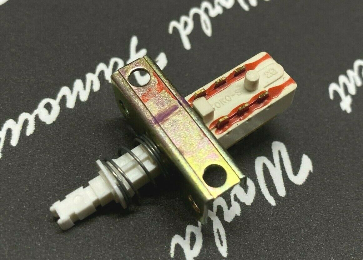1pcs - TOKO-S 125Vac Push Button Switch - NOS MADE IN JAPAN