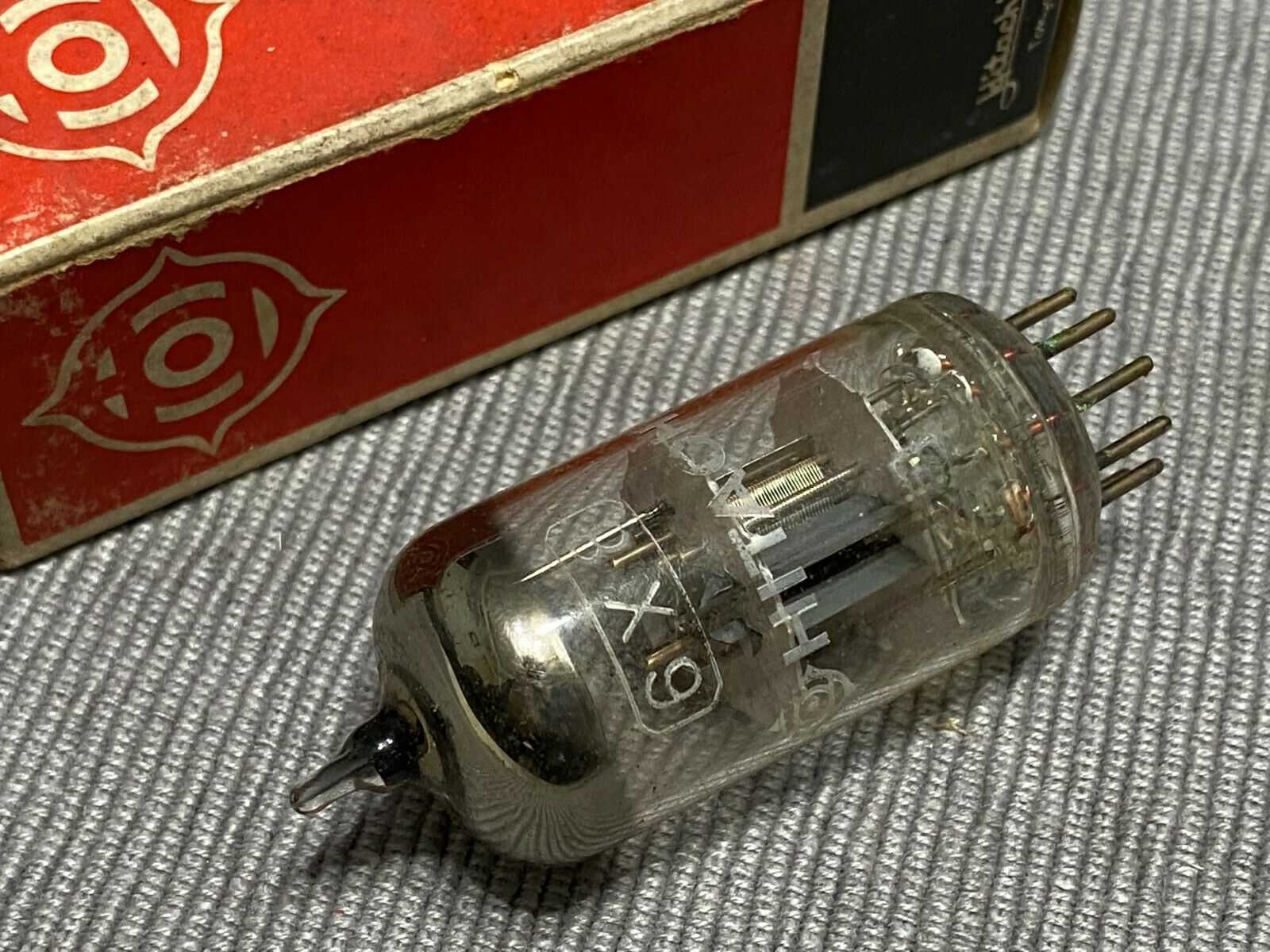 1PCS - HITACHI 6X8 Vacuum Tube - NIB NOS