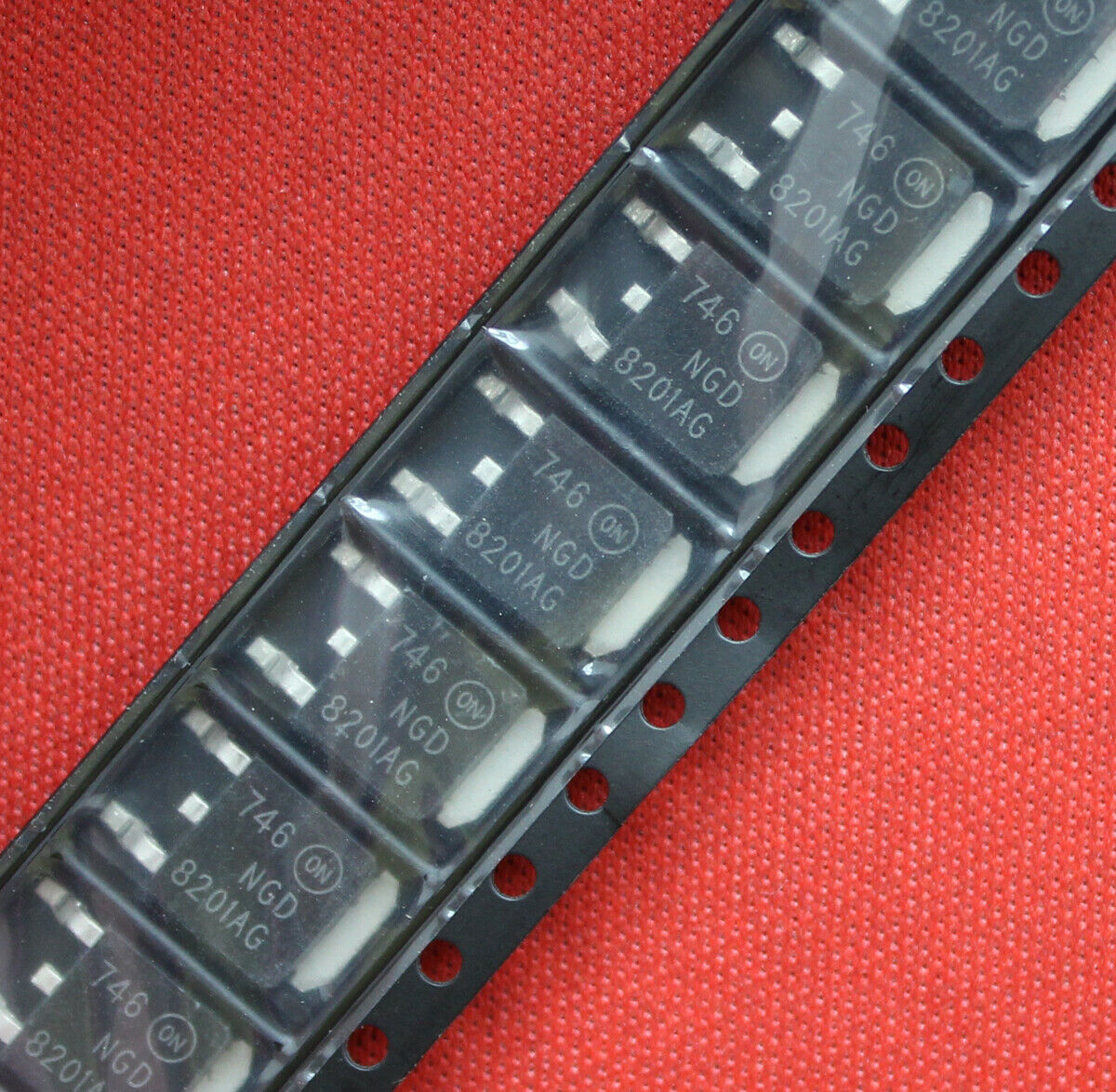 10pcs NGD8201AG NGD 8201AG Integrated Circuit IC
