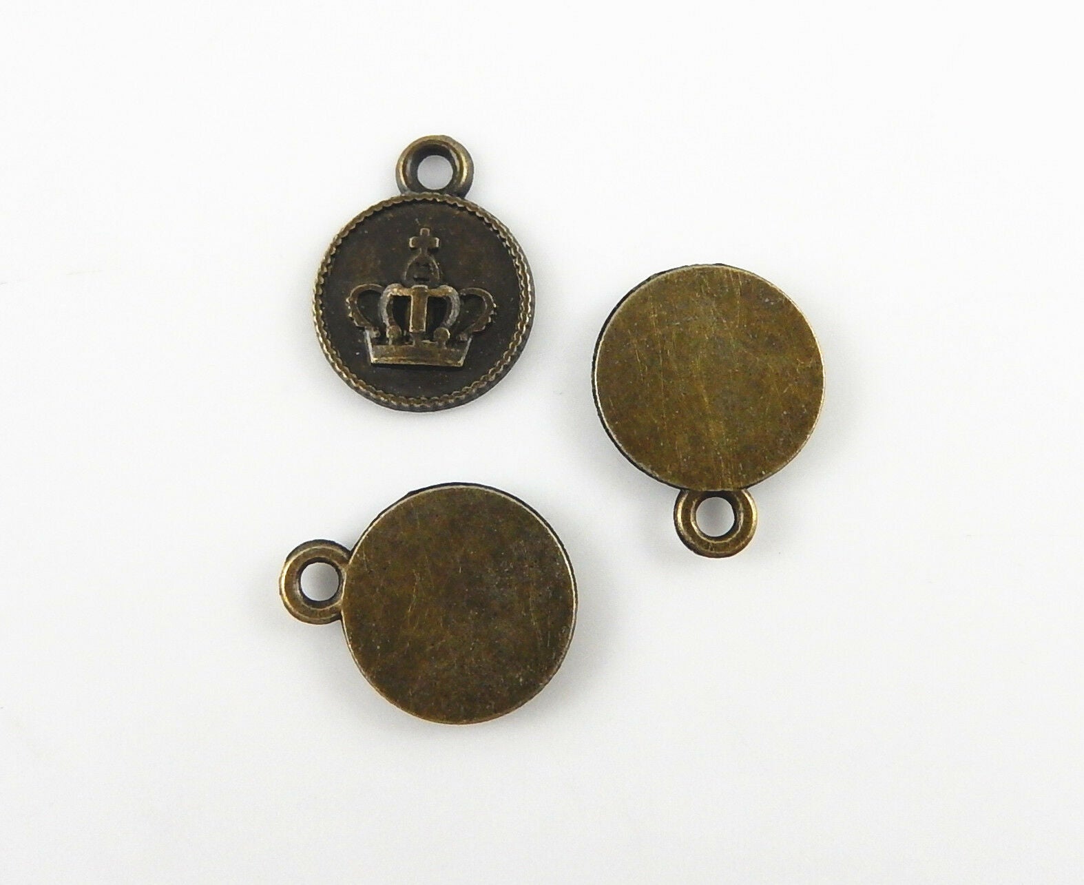 Lot of (45x) Antiqued Bronze Metal Charm Crown Engraved Pendant Findings 15 MM