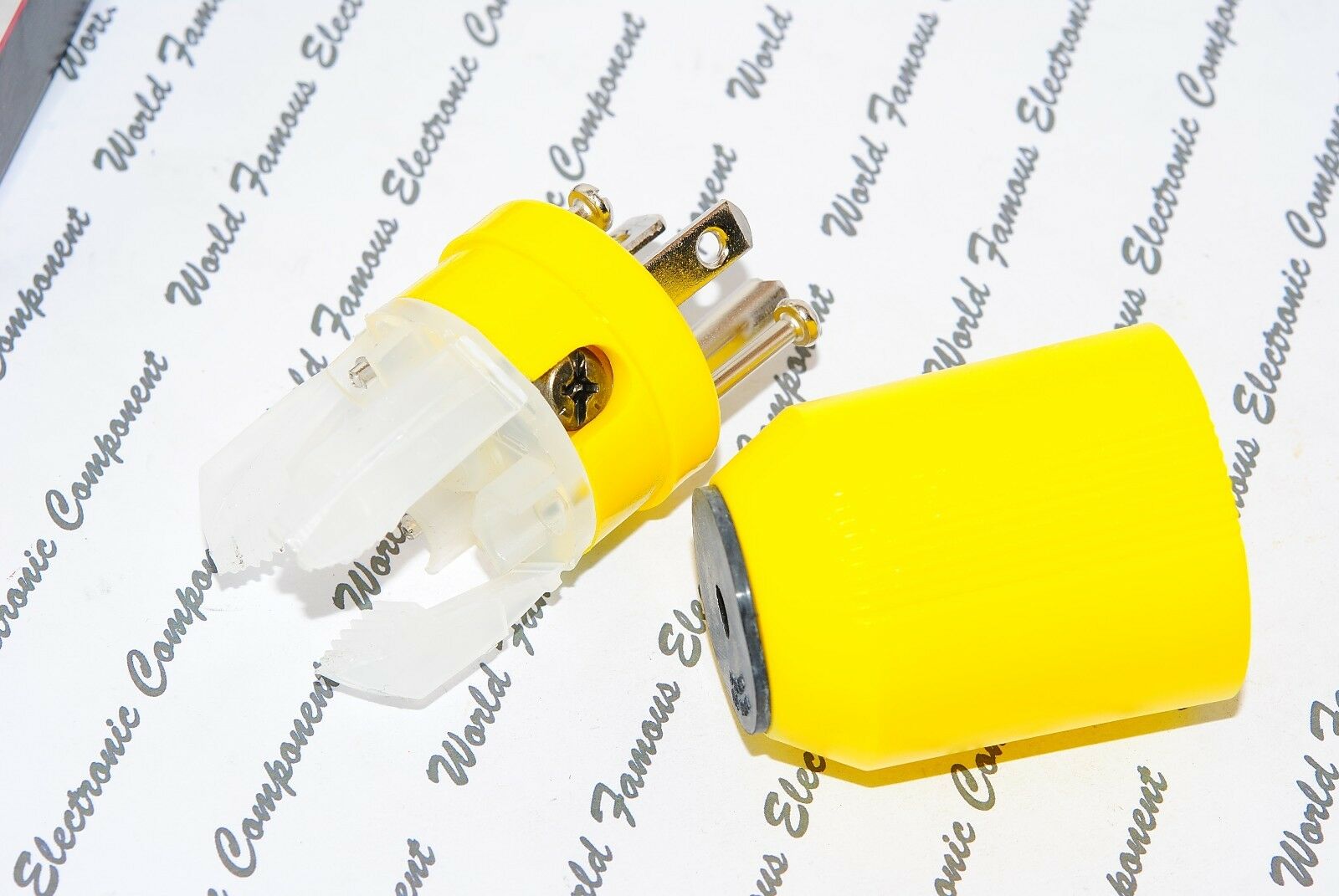 1pcs-COOPER WIRING 5366NCR 20A 125V Corrosion Resistant Plug - 5-20P