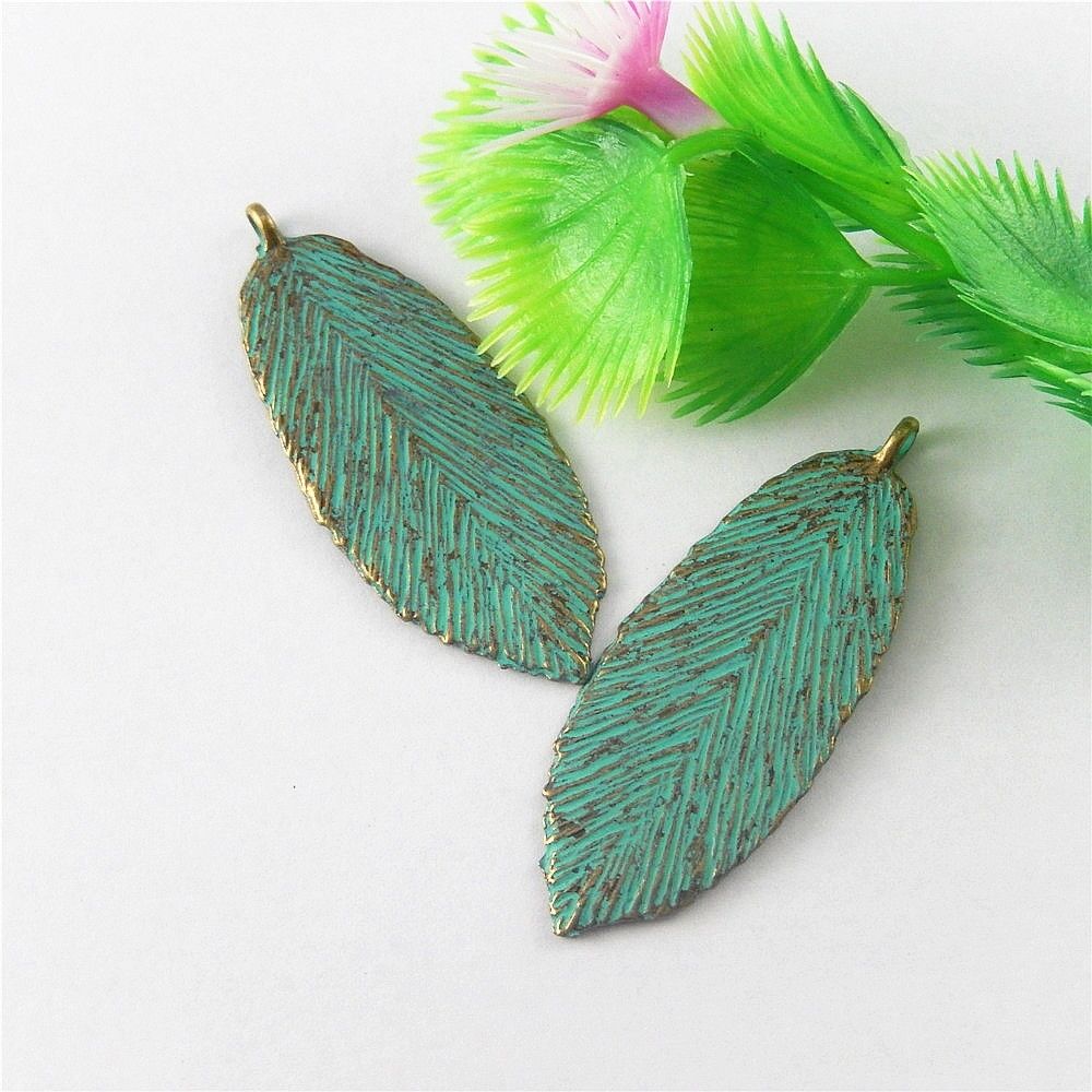 20pcs Antiqued Bronze Alloy Leaves Shape Pendant Charms Jewelry Accessory Crafts