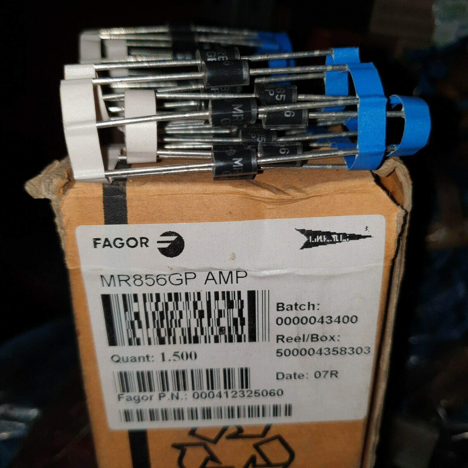 20pcs -NEW FAGOR MR856 600V 3A FAST RECOVERY POWER RECTIFIER DIODE !