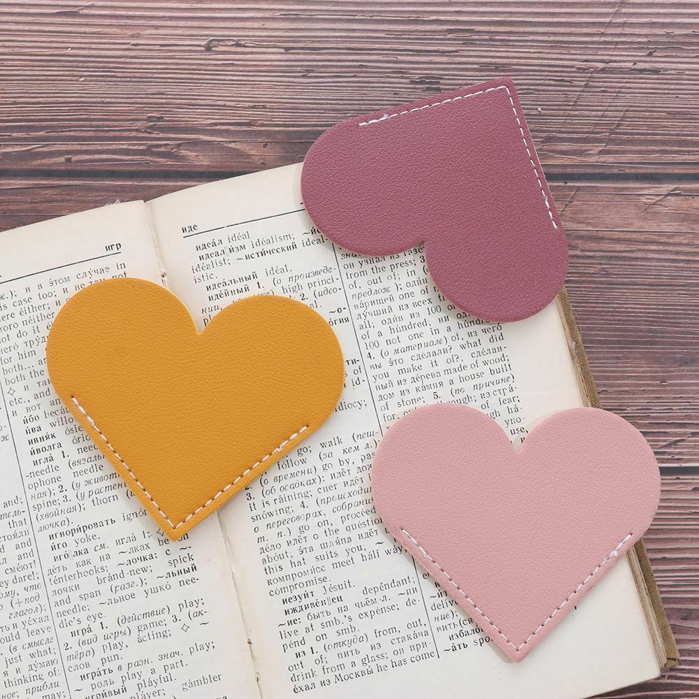 Handmade Love Heart Corner Protective Cover Leather Bookmark Book Page Clip