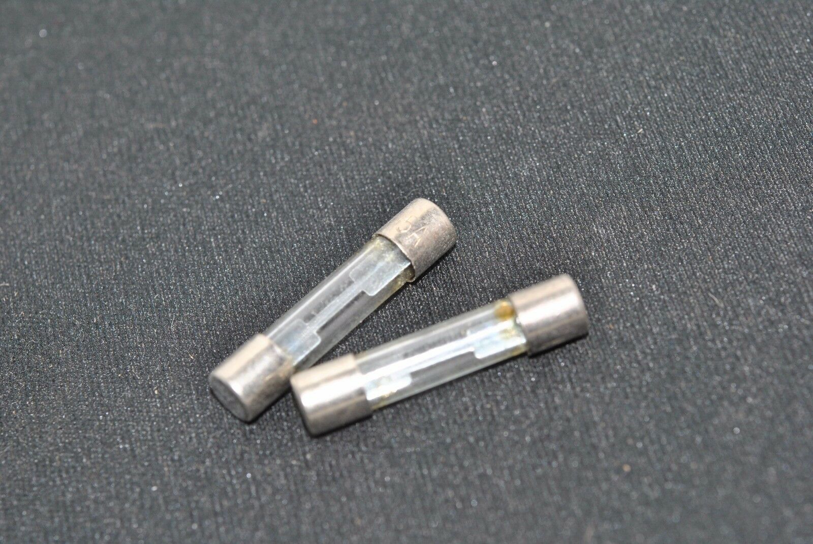 10pcs - 15A 6.3x32mm Glass Fuse