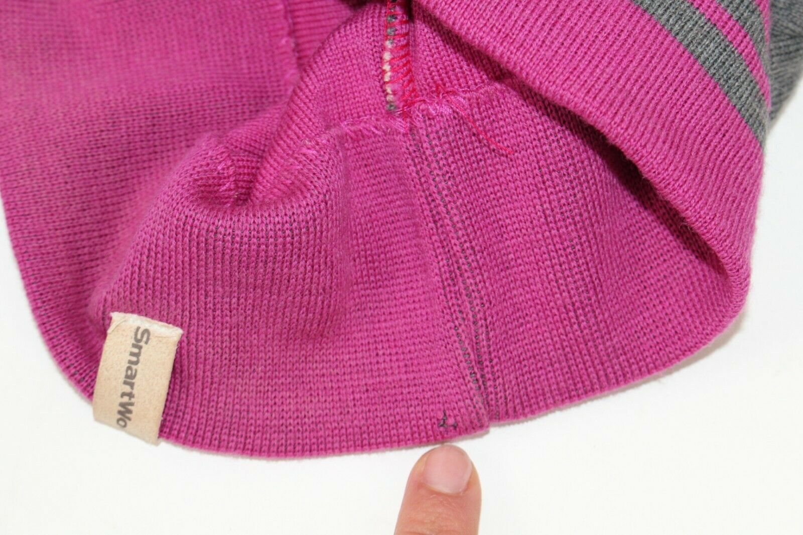 Girls Youth SMARTWOOL Beanie Pink Fuschia Striped Tassle Pom Pom Merino Wool