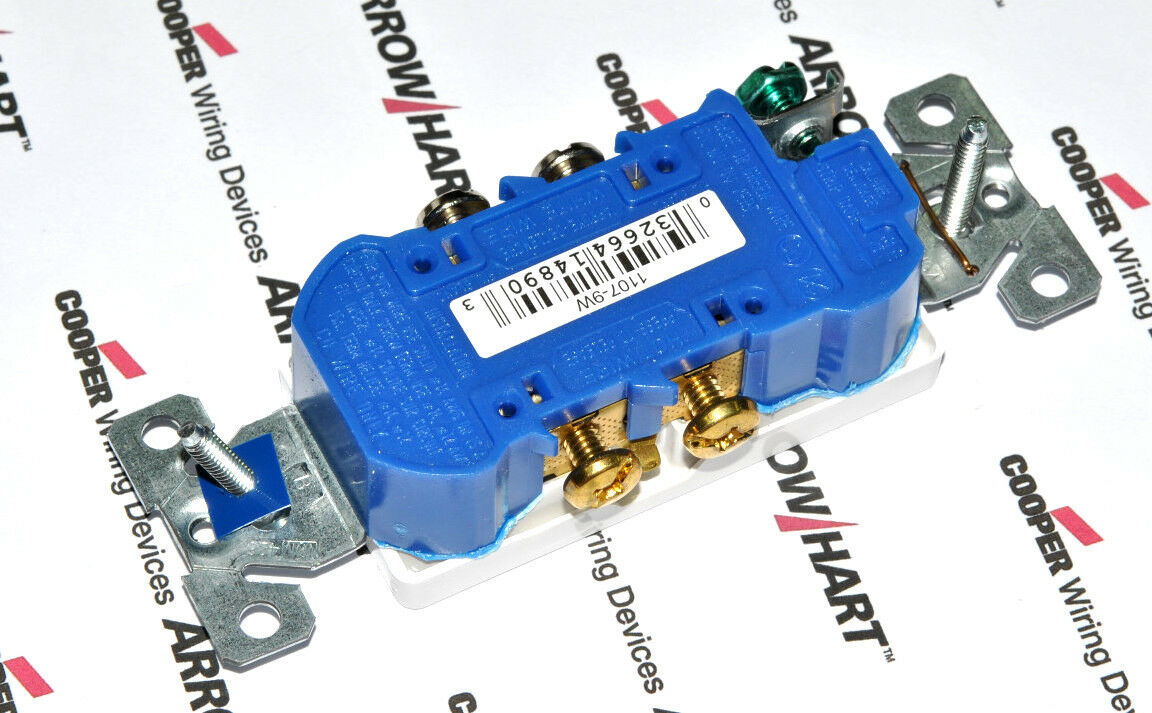 1pcs-COOPER 1107-9W 15A 125V Auto Grounding Decorator Duplex Receptacle 5-15R