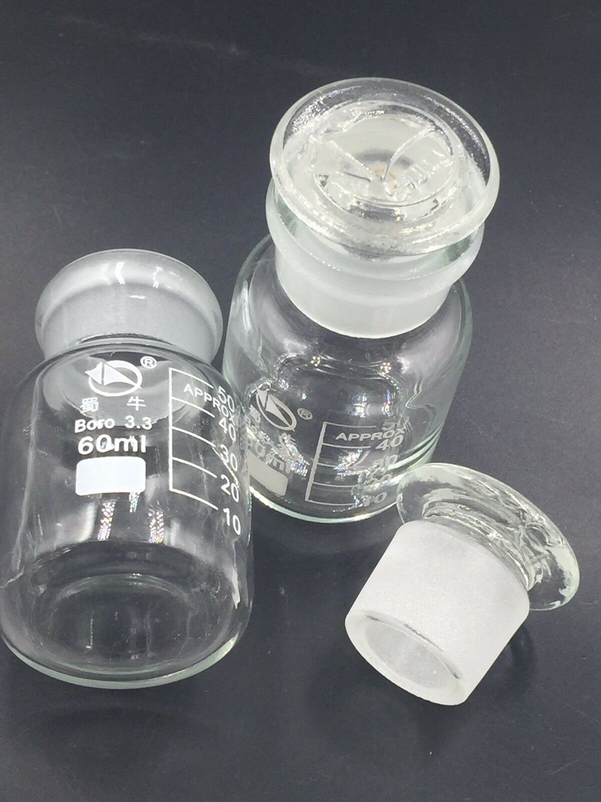 Glass lab reagent bottle wide mouth 60 ml 2 oz ，Ground Glass Stopper New