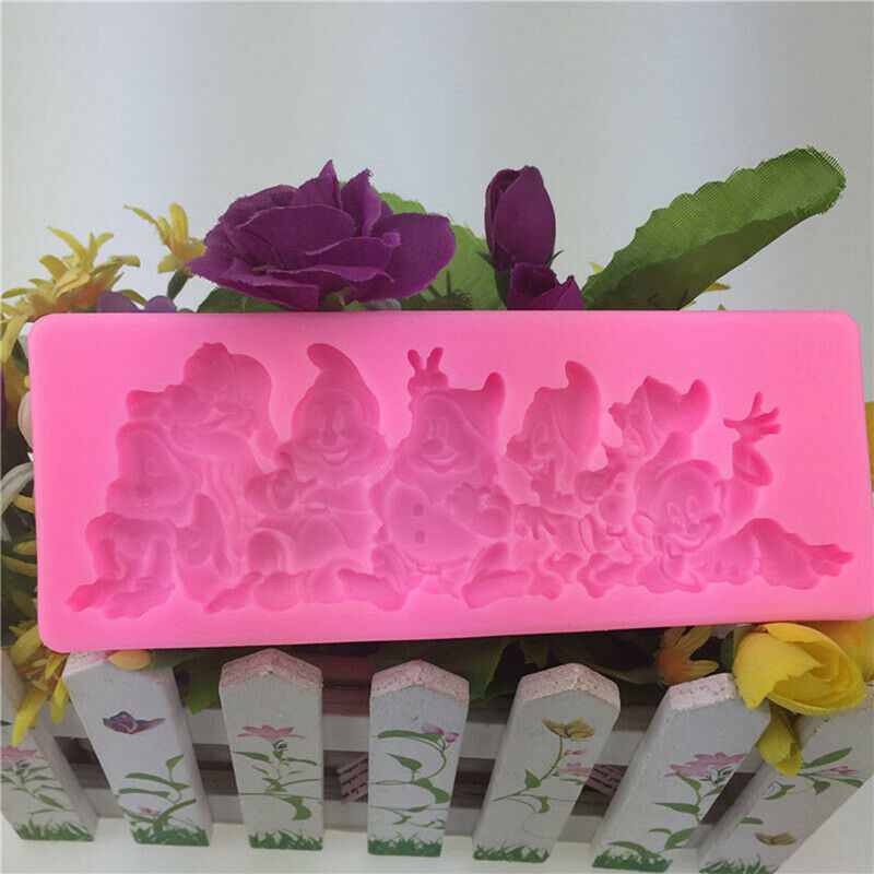 1Pcs Seven Dwarfs Shape Silicone Soft Candy Mold Cake Decor Tool Chocolat.l8