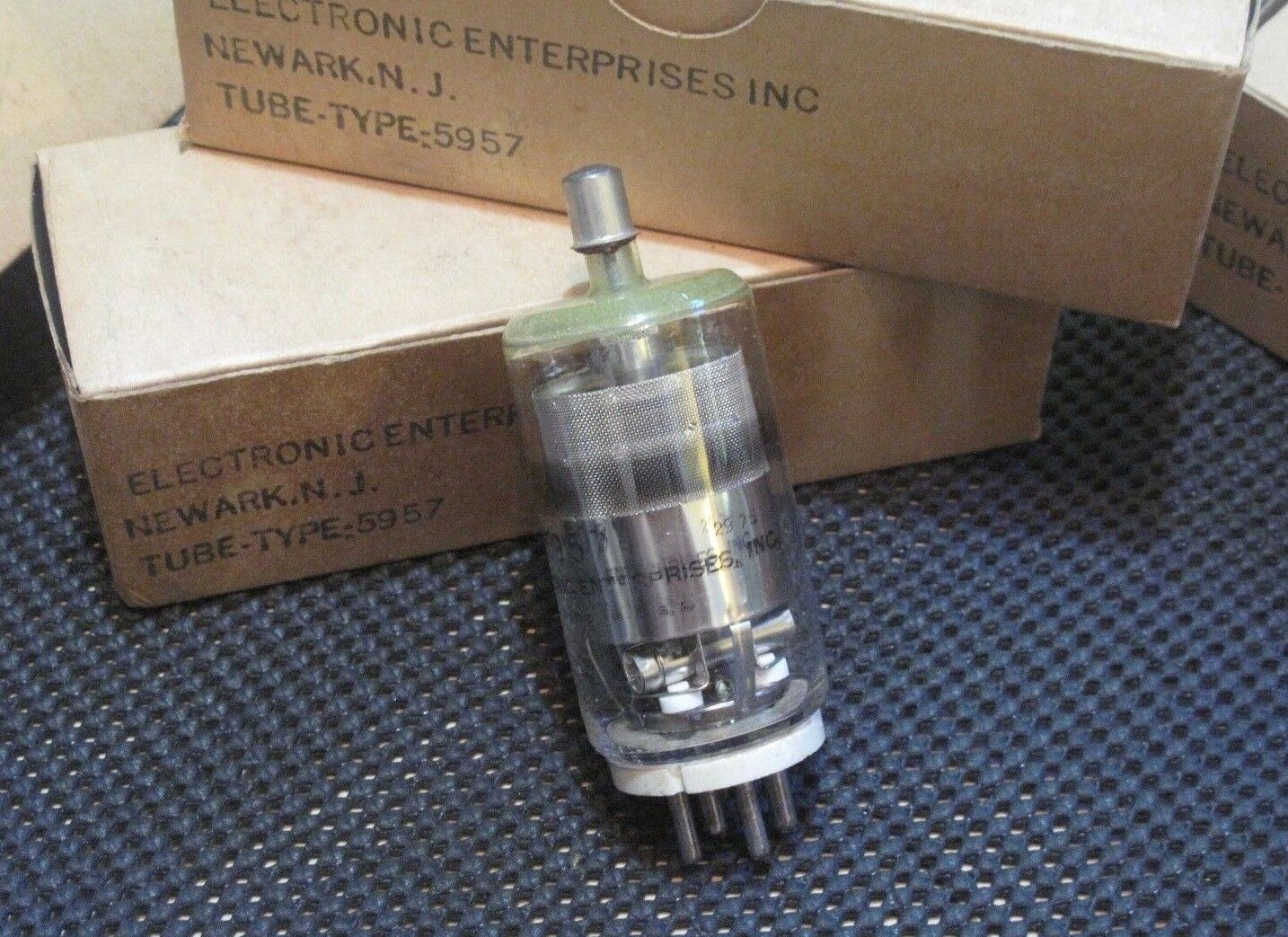 1PCS - ELECTRONIC 5957 Vacuum tube - NOS NIB