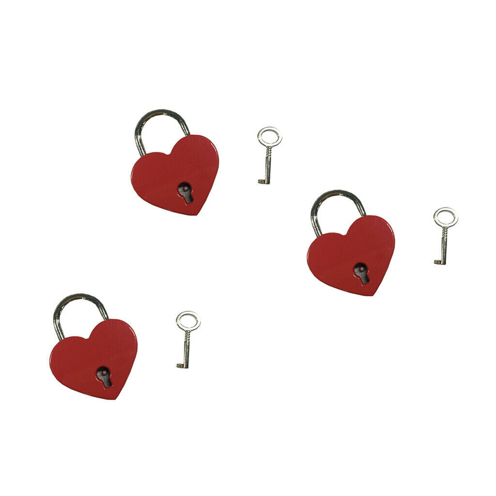 Set Of 6 Heart Shaped Padlock And Pigs In Gift Shape