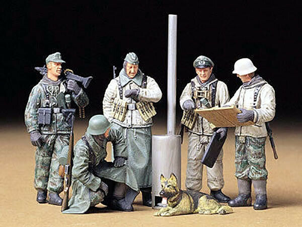 35212 Tamiya German Soldiers Field Briefing 1/35th Plastic Kit 1/35 Military