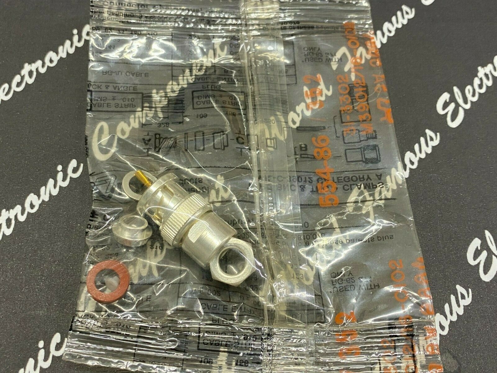 1pcs - Amphenol 554-86/352 BNC & TNC RG-62 &71 M39012/16-0102 Connector