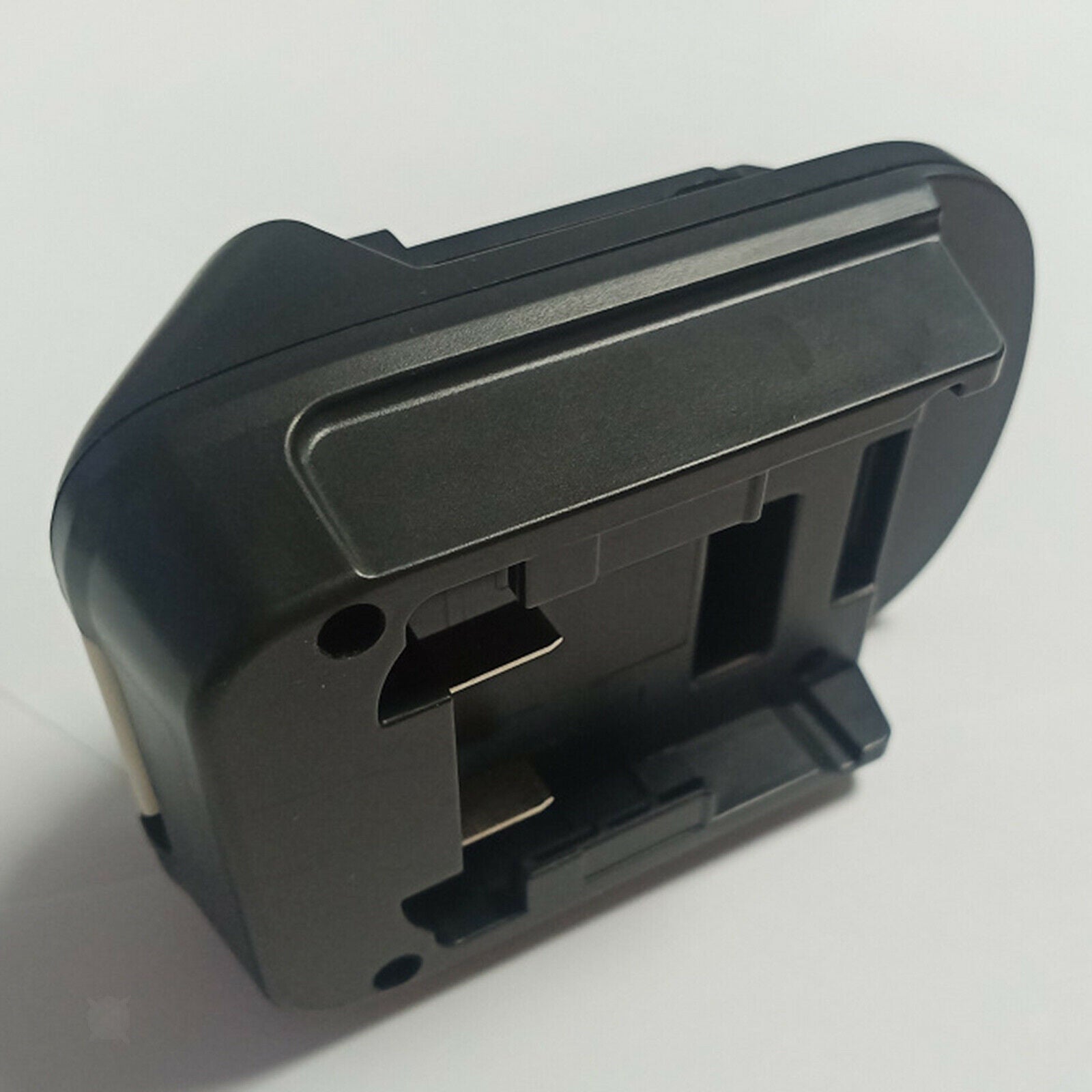 18V to 20V Li-ion Battery Adapter for BL1840 Dock Power Connector Converter