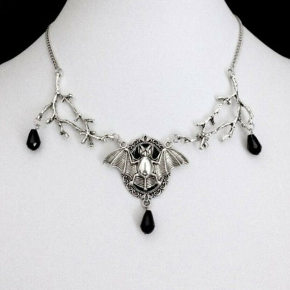 1pc Punk Evil Gothic Bat Pendant Pagan Bat Necklace Halloween Ornament Jewelry