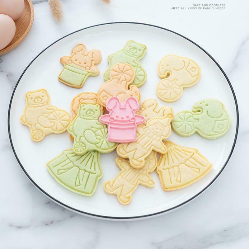 6Pcs Circus Animal Cookie Cutters Fondant Cutters Plunger Cookie Stamps, Rabbit