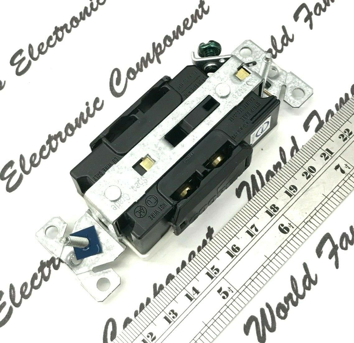 1pcs-COOPER 6242W 15A 125V Decorator Duplex Receptacle NEMA 5-15R