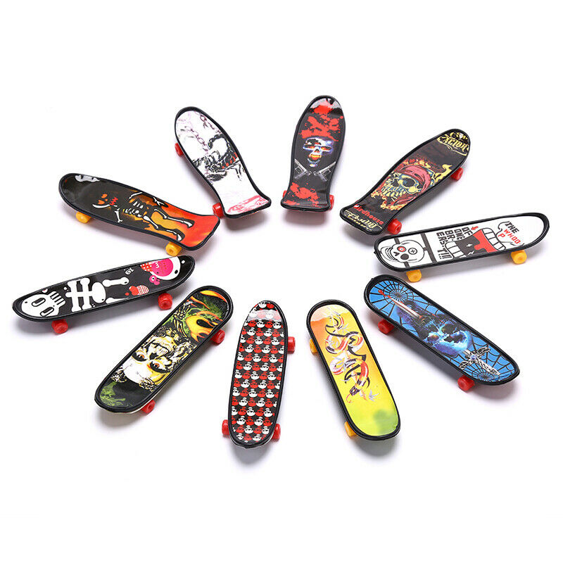 Plastic Mini Skate Finger Skateboarding Fingerboard Novelty Toys For Boys.l8