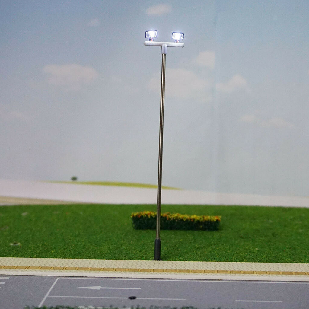 Layout HO OO Scale Lamp Post Railway LED Street Lights Accessories Steel