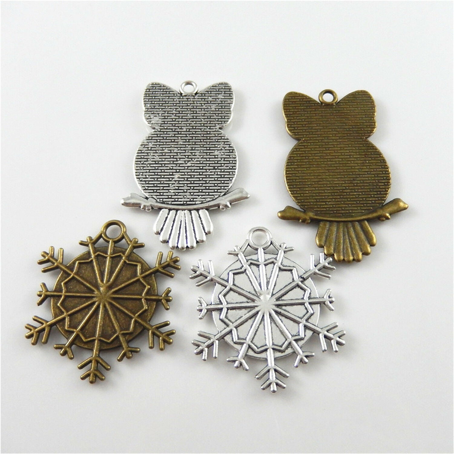 4 sets Mixed Owl Snowflake Bezel Frames with 25mm Clear Glass Cabochons Pendants