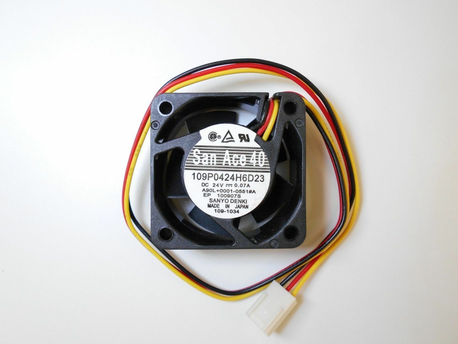 For Sanyo 109P0424H6D23 fan 40*40*20mm 24V 0.07A 3pin