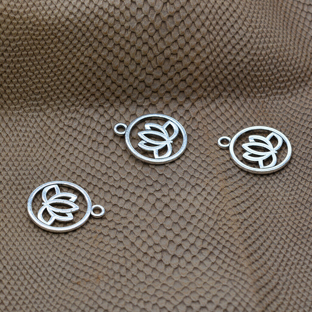 30 Pcs Tibetan Crafts Charms Flower Pendants For Necklace