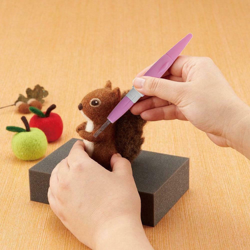 Mini Needle Felting Handle Holder with 3 Needles Wool Felt Embroidery DIY Tool