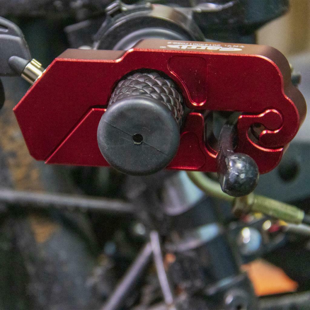 Red Motorcycle Bicycle Handlebar Throttle Grip Lock Anti-theft Brake Level Lock