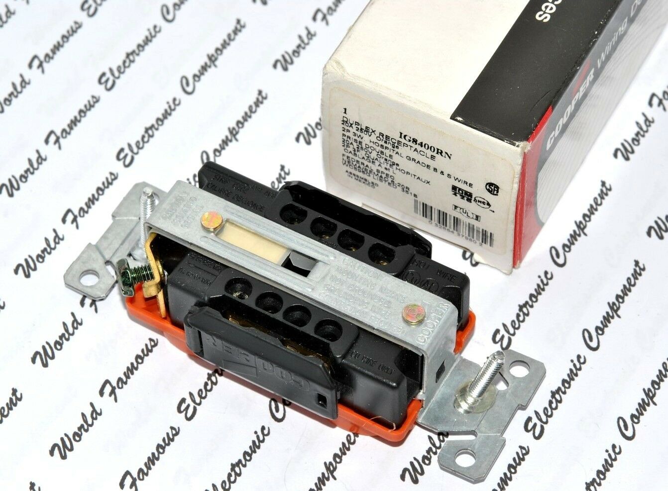 1pcs-COOPER IG8400RN 20A 250V Isolated Ground Premium Hospital Grade Receptacle