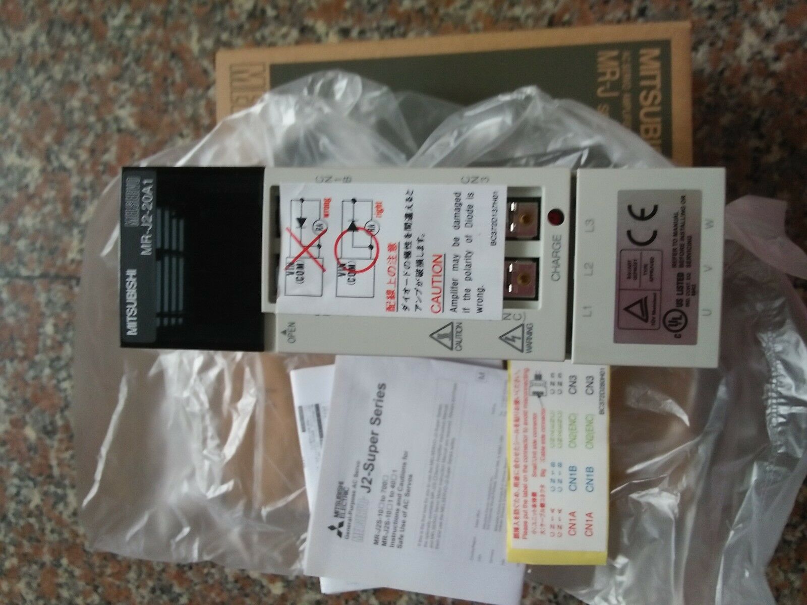1PCS New IN BOX Mitsubishi MR-J2-20A1