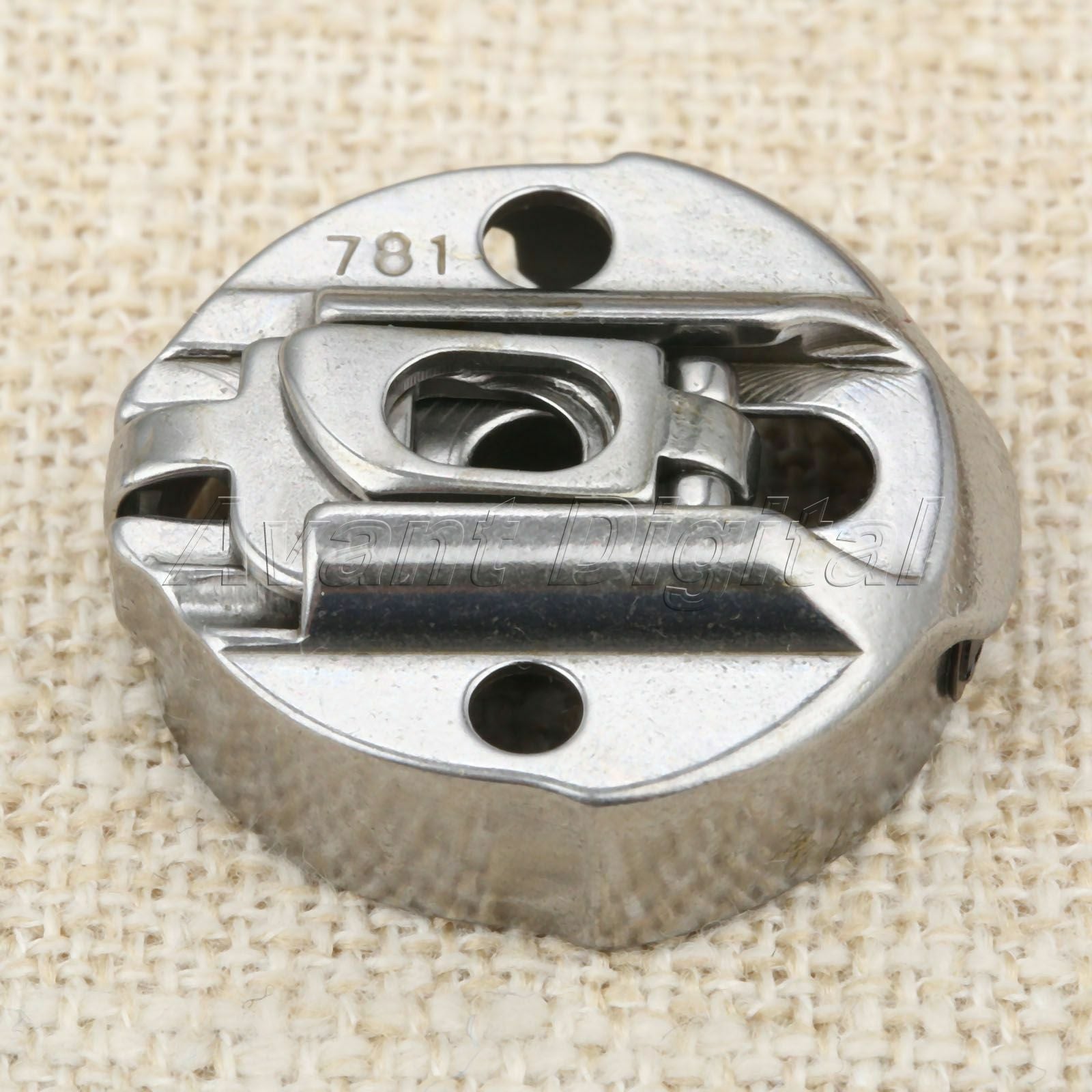 781 Flat Head Keyhole Machine Bobbin Case For JUKI Keyhole Machine Spare Parts