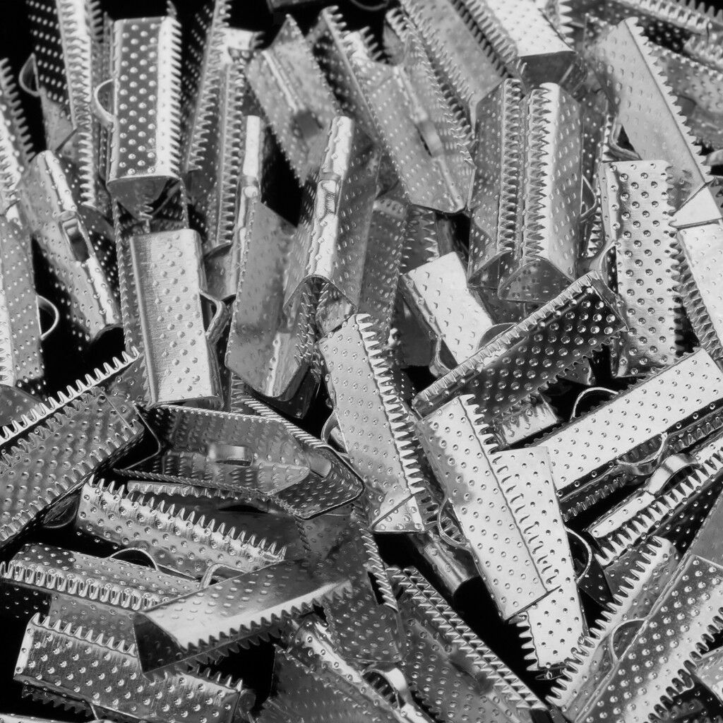 200x Clamp Cord Crimp End Caps Tip for Necklace Cord Jewelry Making Findings
