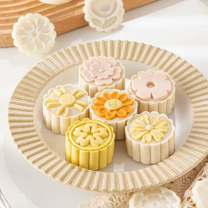 50g DIY Flower Shape Pastry Mooncakes Cakes Molds Mooncake Cookie Moulds Cutters