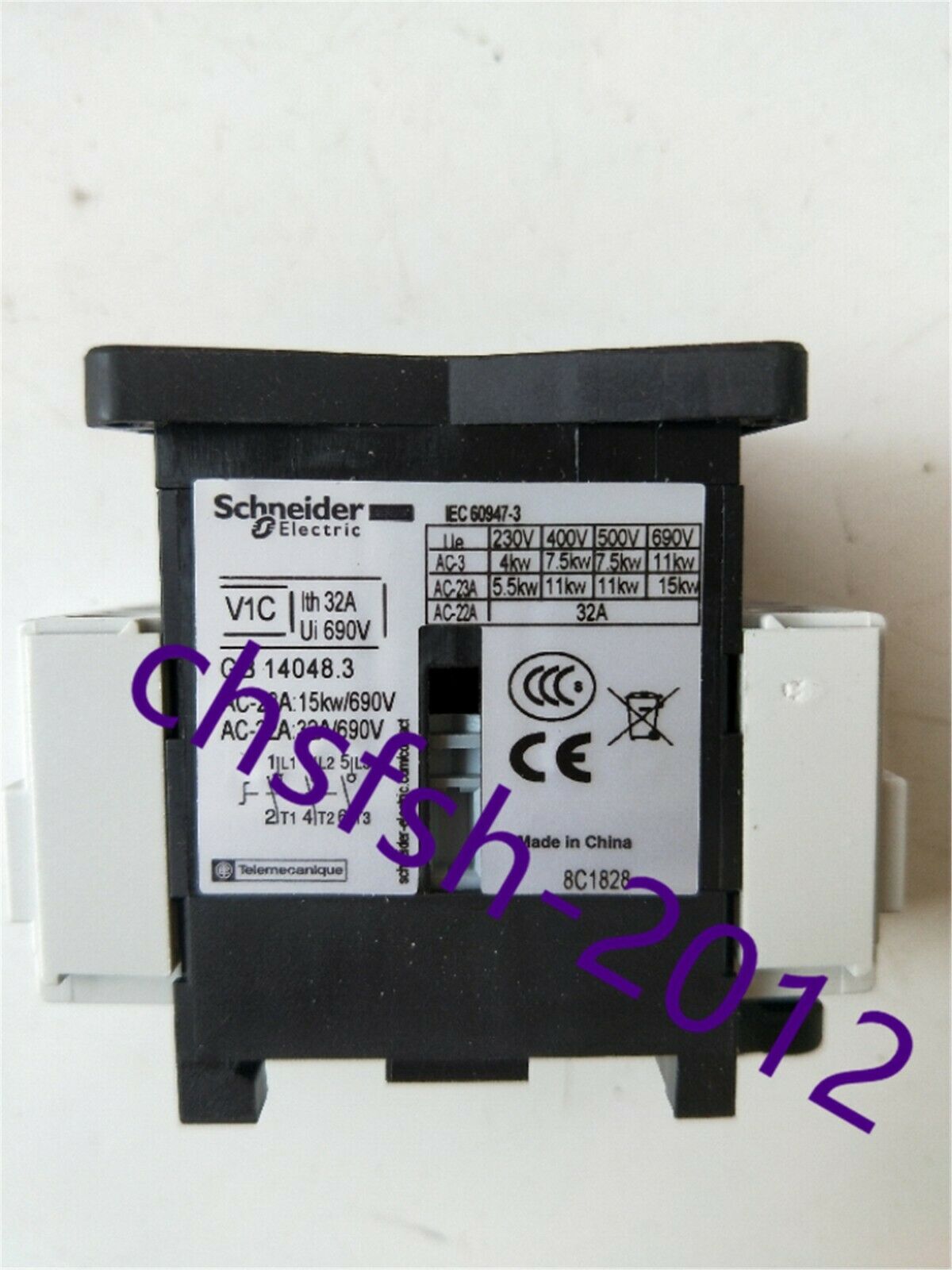 1 pcs New IN Box Schneider V1C 32A Isolating Switch