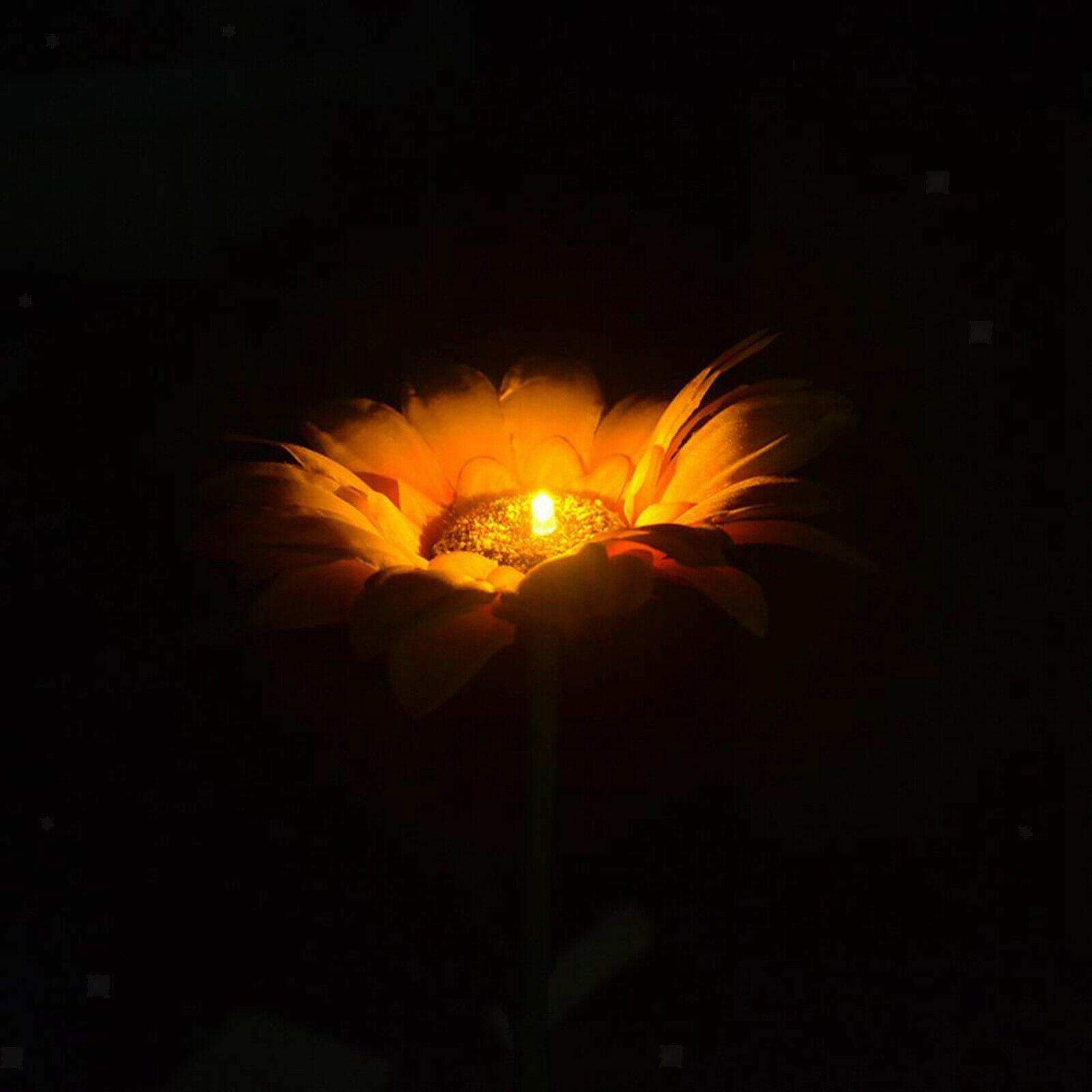 Solar LED Sunflower Light Landscape Standing Lamp Decor Backyard Courtyard