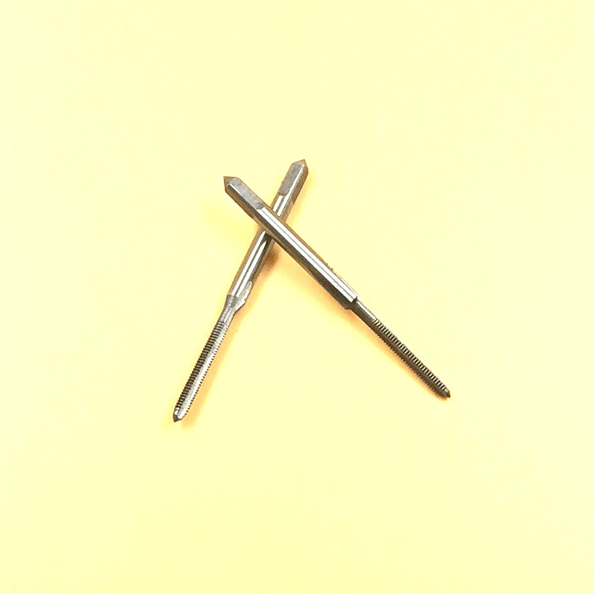 New 2.5mm x 0.35 Metric Taper and Plug Tap M2.5 x 0.35mm Pitch [M_M_S]
