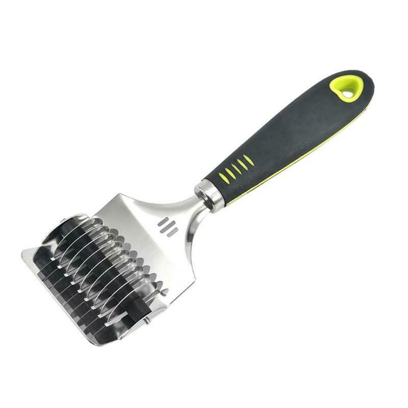 Noodle Lattice Roller Dough Cutter with Non-slip Handle Pastry Rolling Slicer
