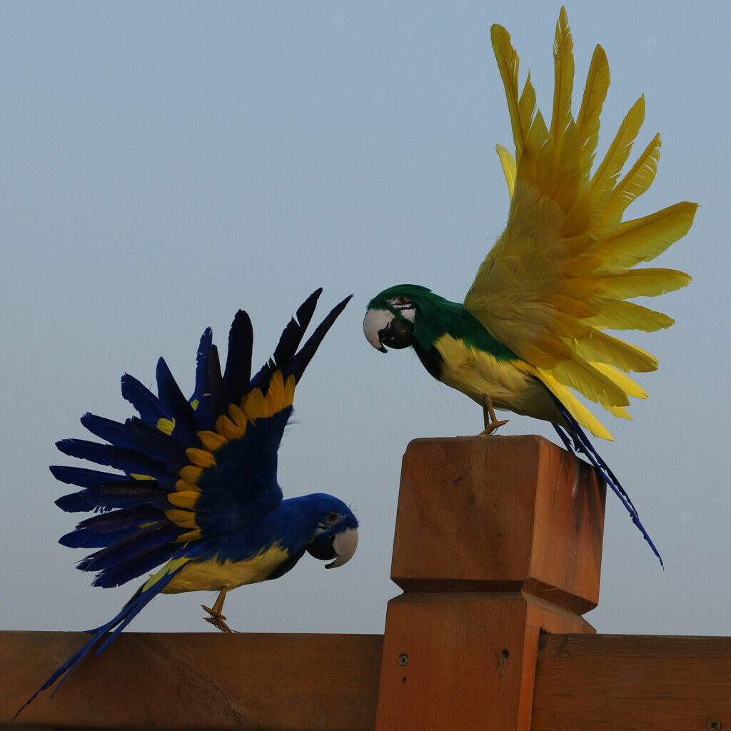 Lifelike Artificial Bird Feather Birds Parrot Blue Yard Garden Lawn Decor