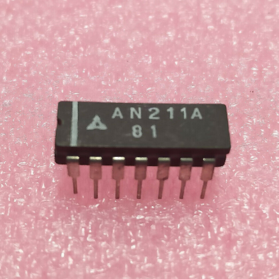 1PCS  IC PANASONIC CDIP-14 AN211A AN211
