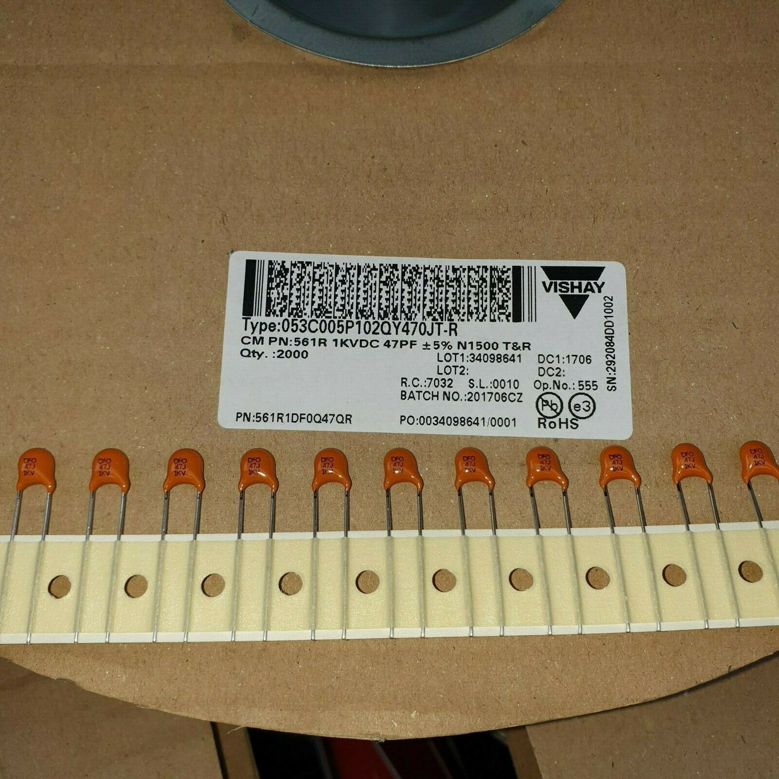 Vishay Cera-Mite 47pF 1KV 561R10TCCQ47 47pF ±5% 1000V p: 6,4mm C0G NP0 CERAMIC