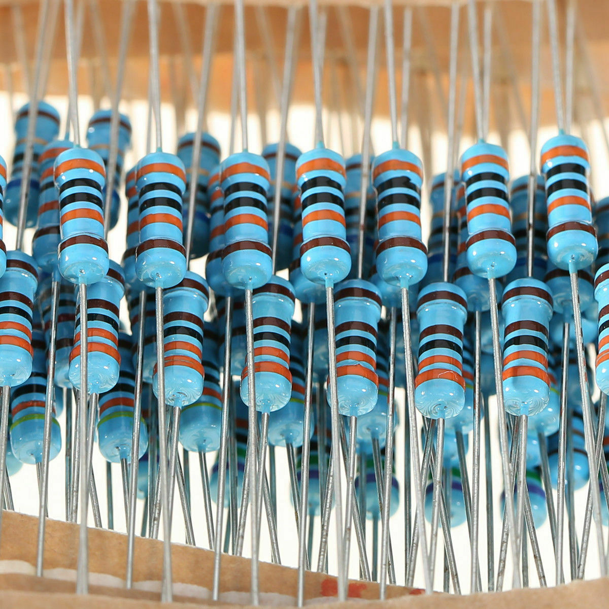 1100pcs 10X 110Value 1/2W 1% Metal Film Resistor Assortment Kit 0.1Ω ~ 10 mΩ