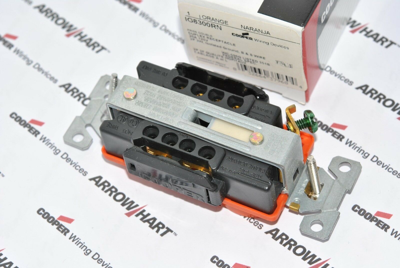 1pcs-COOPER WIRING IG8300RN Isolated Premium Hospital Duplex Receptacle 20A 125V