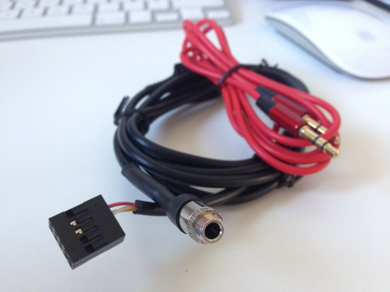 Female 3.5mm USB SD AUX MP3 Adapter For BMW Z4 E85 E53 E83 E39 E60 E61 E63 E64