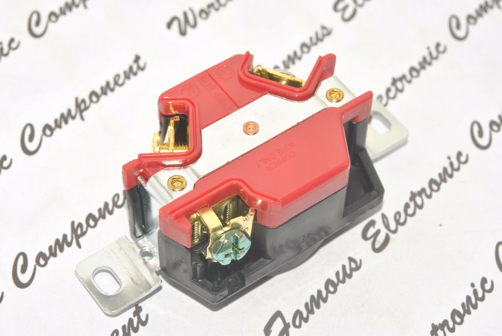 1pcs - COOPER L520R NEMA L5-20R 20A 125V Twist Hart-Lock Locking Receptacle