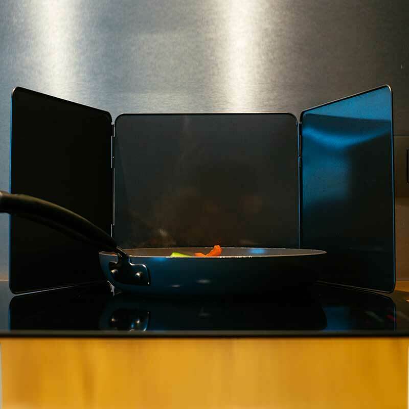 Shop-Story - Anti-splatter Panel: Plate for Cooking Splash Proof